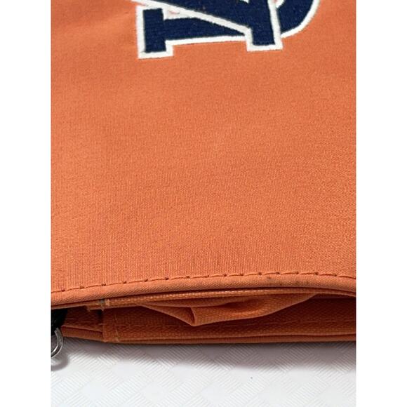 Game Day Outfitters AU College Clutch Purse with Cross Body Chain - Picture 3 of 16